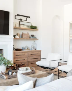 Yates Chair -Evergreen Furniture Store hutchinson51